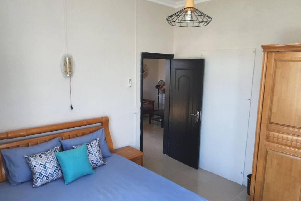 Number 9, 2Nd Floor,Pebble Bay Appartments Гранд Байе Екстериор снимка
